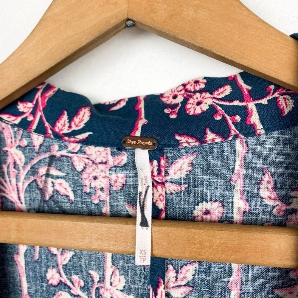 Free People Linen Blend Pink Floral Lightweight Blazer Sz XS - Picture 5 of 7